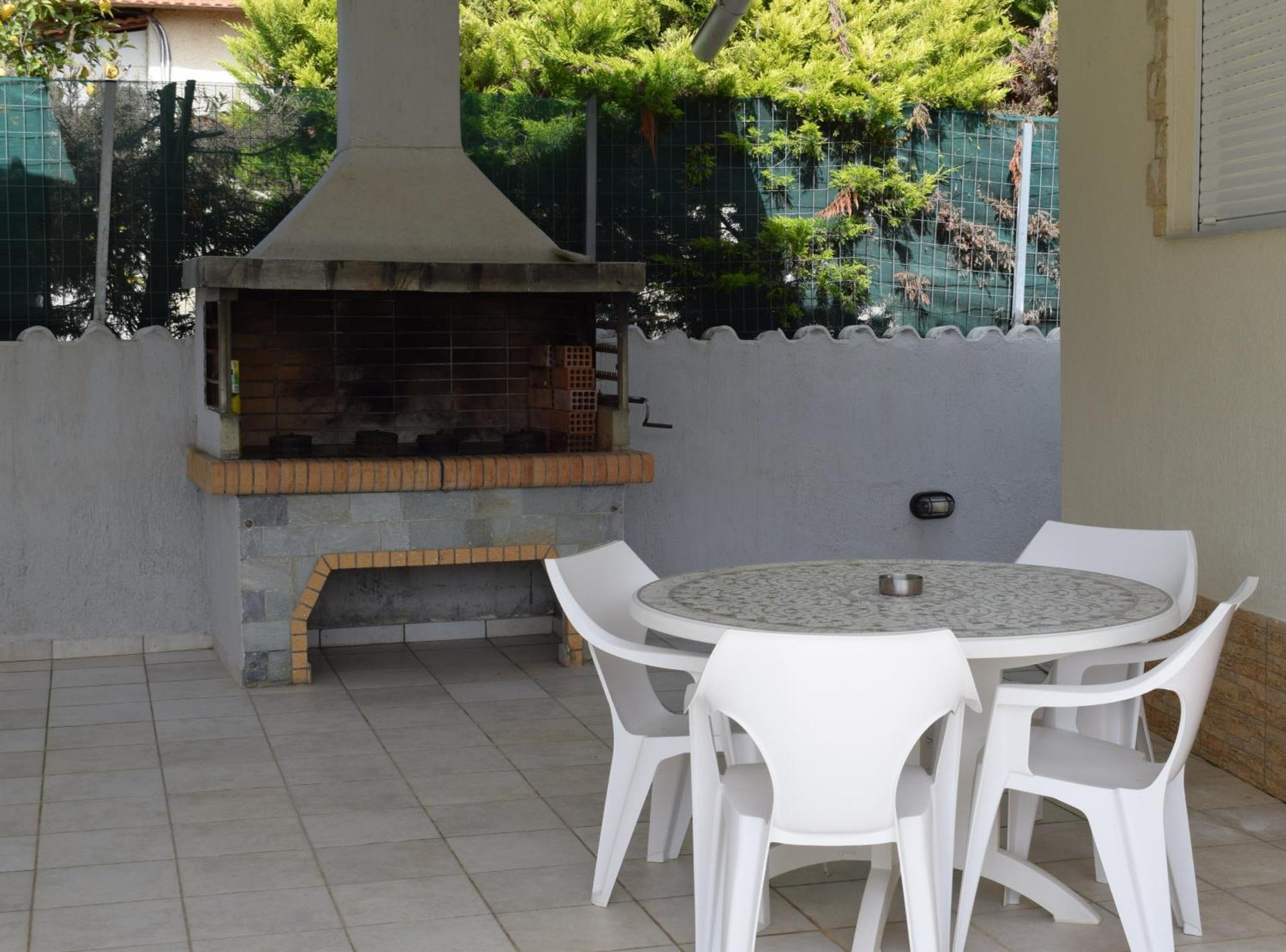R Apartment Artemida  Exterior foto
